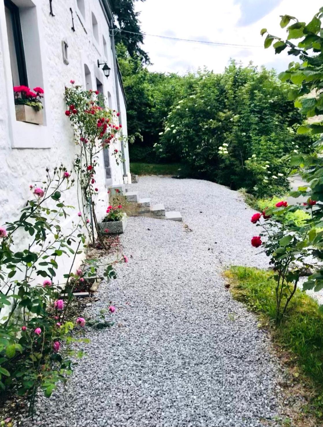 La Petite Maison Blanche Wanze Exterior foto